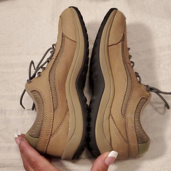 Easy Spirit women's smoother sneakers tan suede - Picture 5 of 8